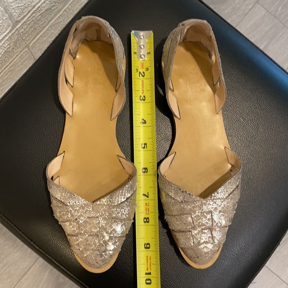 Vince Camuto Women’s Flat Sandals - Picture 6 of 7